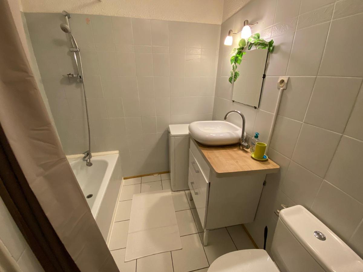 Ferienwohnung Au Pied De La Cite, T3 Au Calme Carcassonne Exterior foto