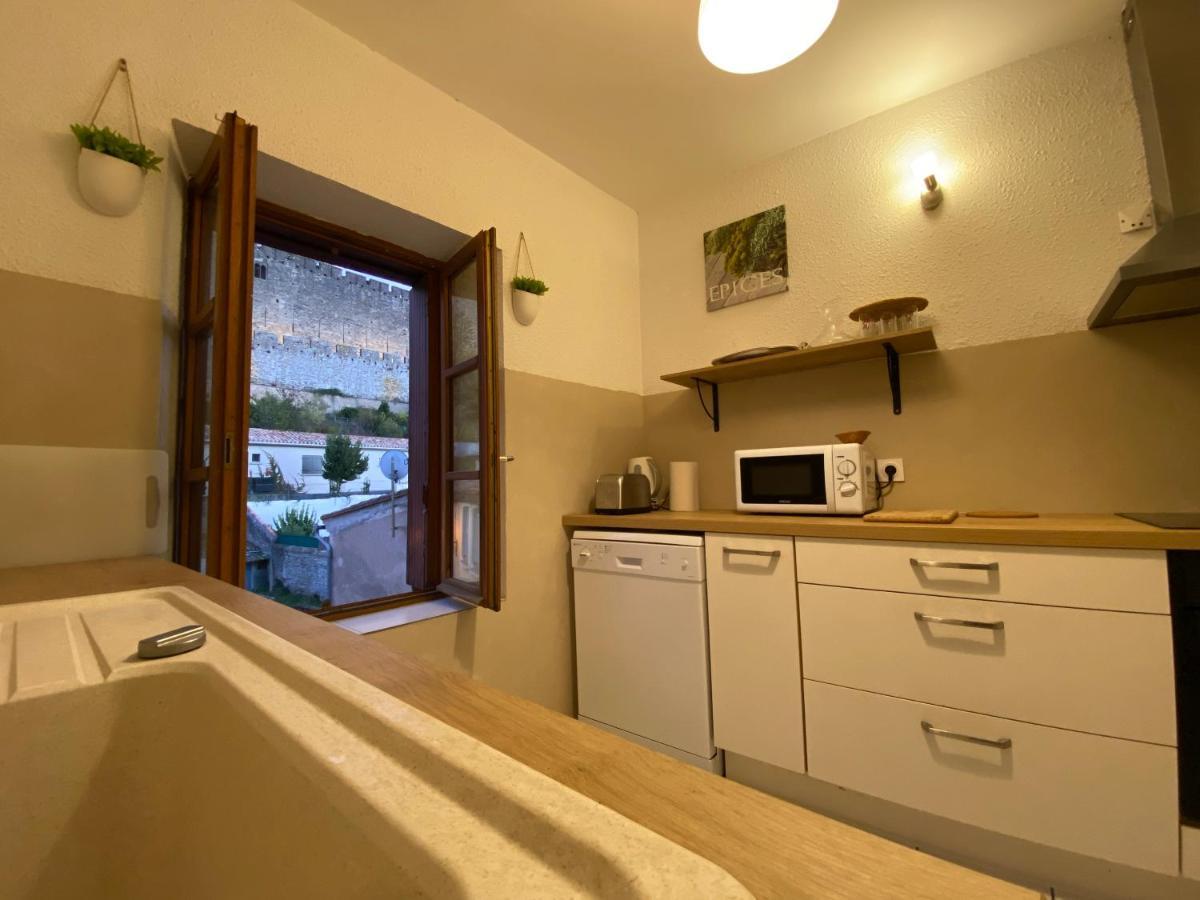 Ferienwohnung Au Pied De La Cite, T3 Au Calme Carcassonne Exterior foto
